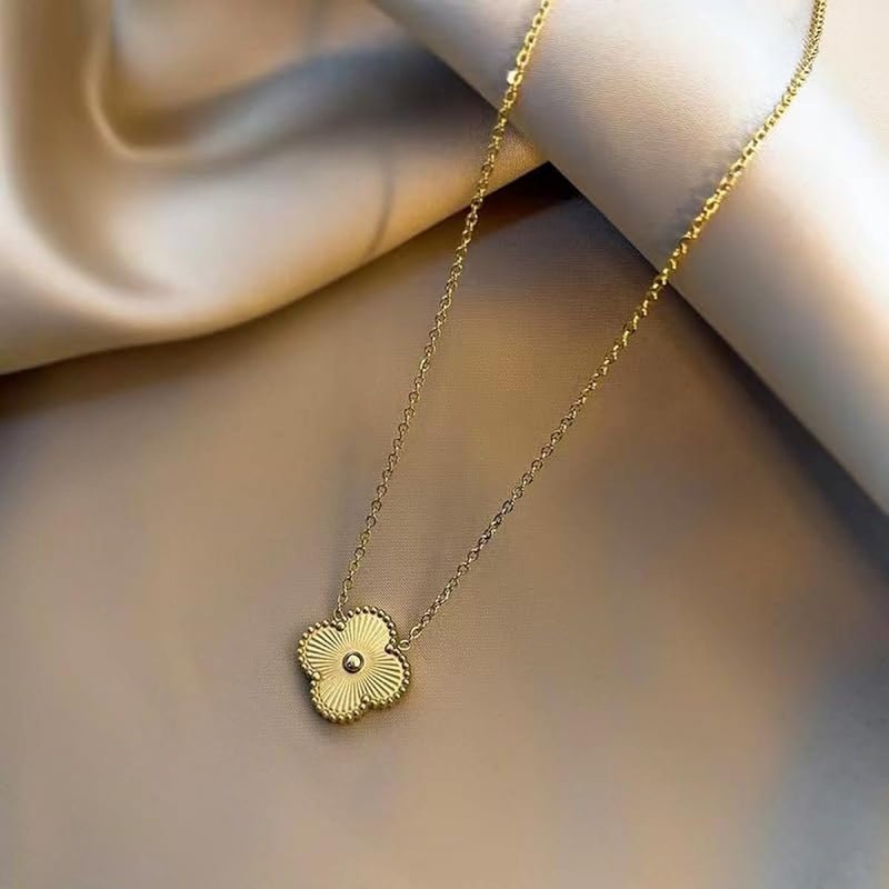 Four-Leaf Clover Gold Pendant Necklace